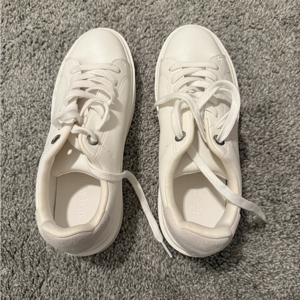 Steve Madden Classic White Lace-Up Sneakers